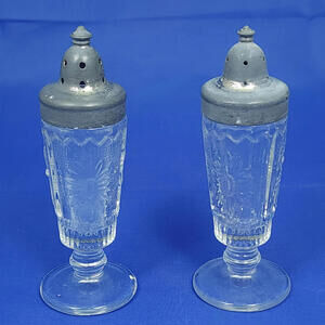 Westmoreland Princess Feather‎ Crystal Salt & Pepper Shakers PF-25